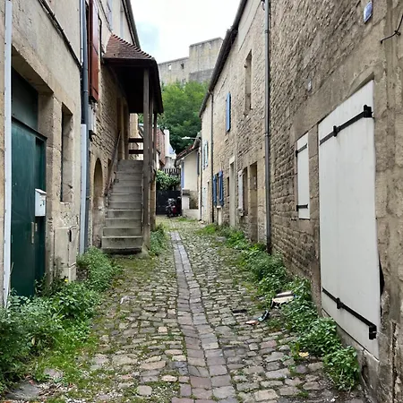 Maison De Rare Vu Chateau * Caen